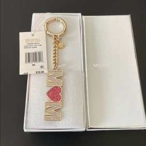 🚫Sold🚫NWT MK Bling keychain/ bag charm